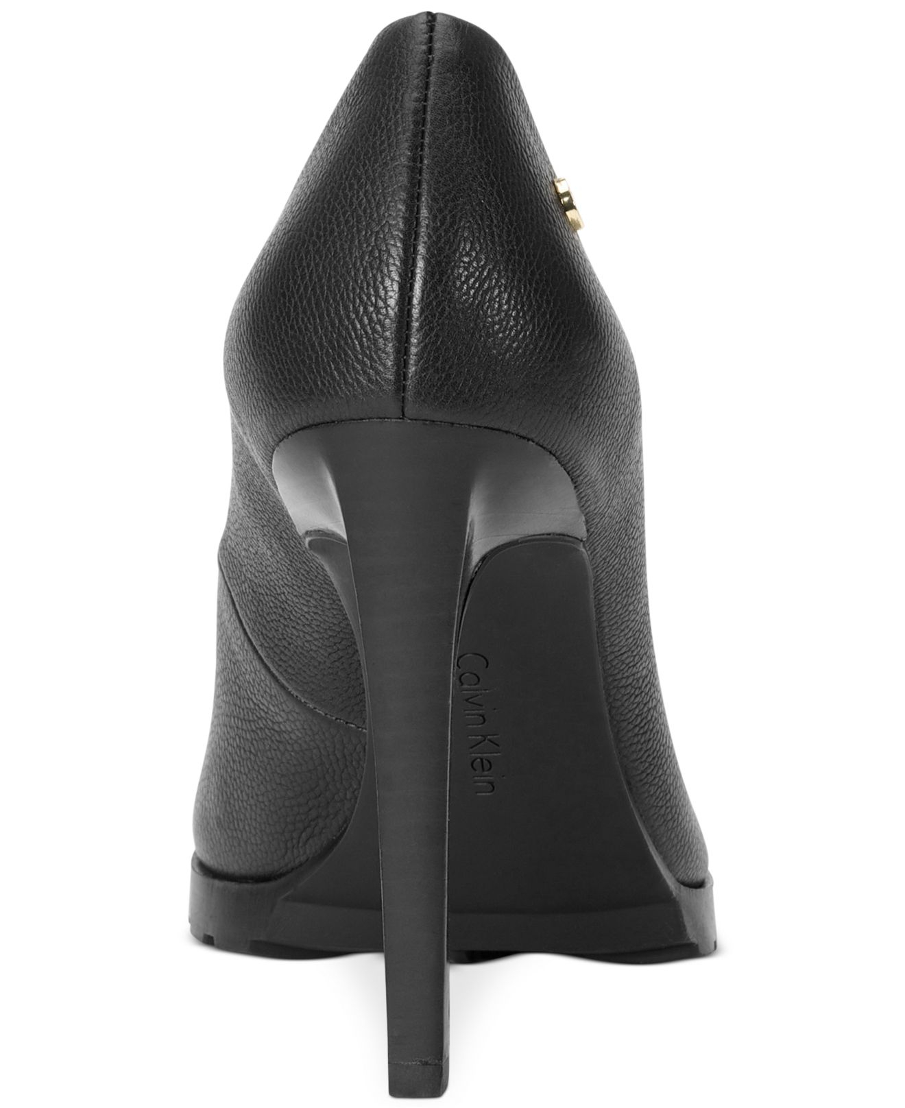 Calvin Klein Women'S Brigette Pumps in Black Leather (Black) - Lyst