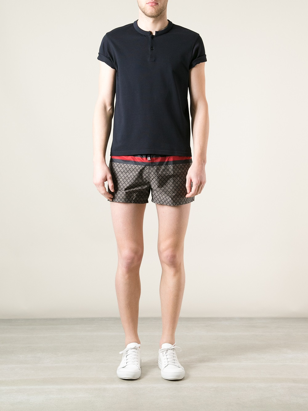 Gucci Printed Swim Shorts in Black for Men | Lyst