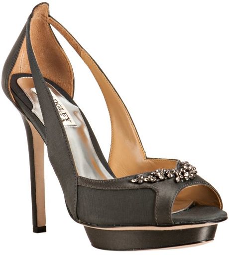 badgley mischka grey shoes