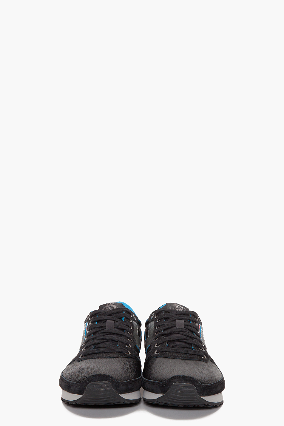 diesel pass on sneakers