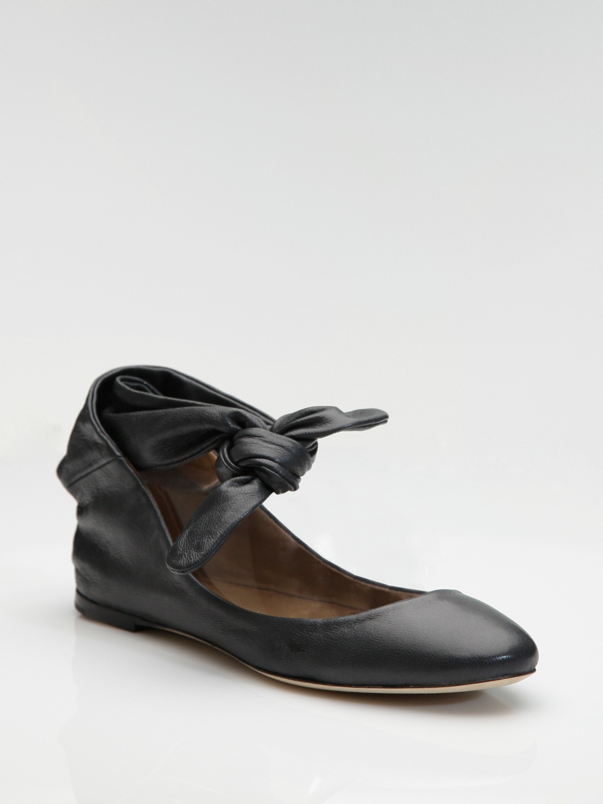 flats that wrap around ankle