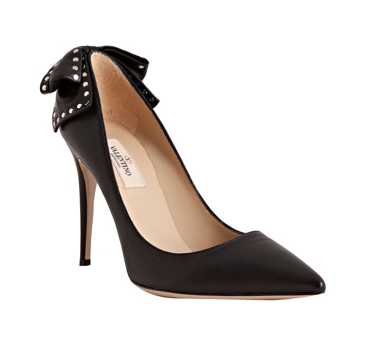 Valentino Black Leather Studded Bow Back Pumps in Black | Lyst
