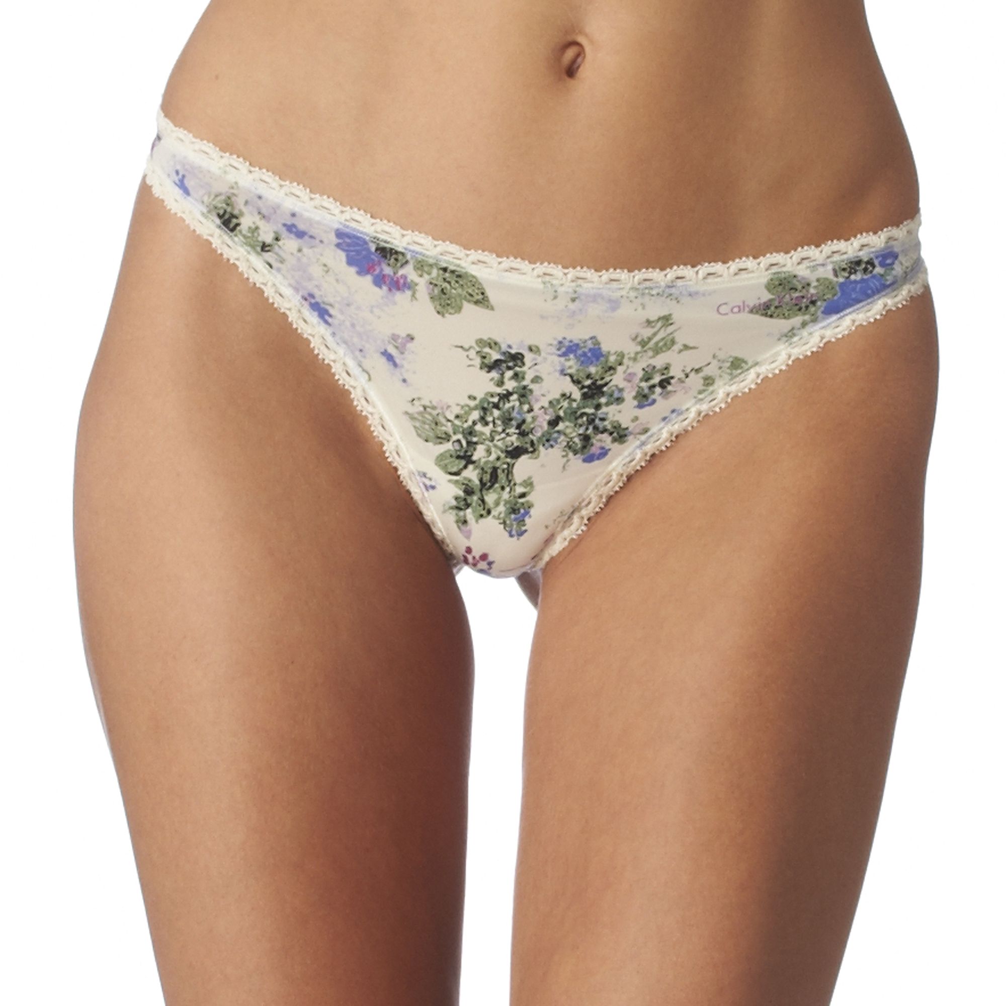 Calvin Klein Seductive Comfort Thong Lyst