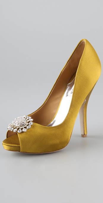 badgley mischka yellow shoes