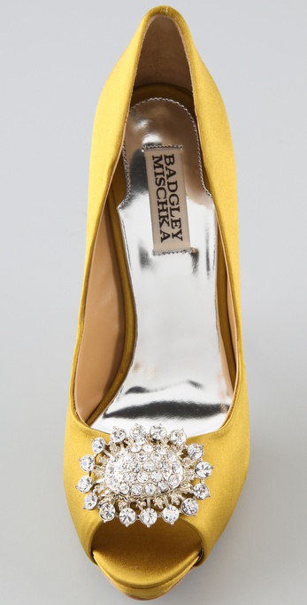 badgley mischka yellow shoes