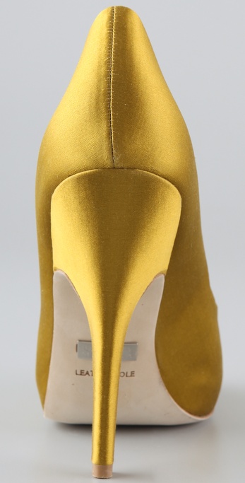 badgley mischka yellow shoes