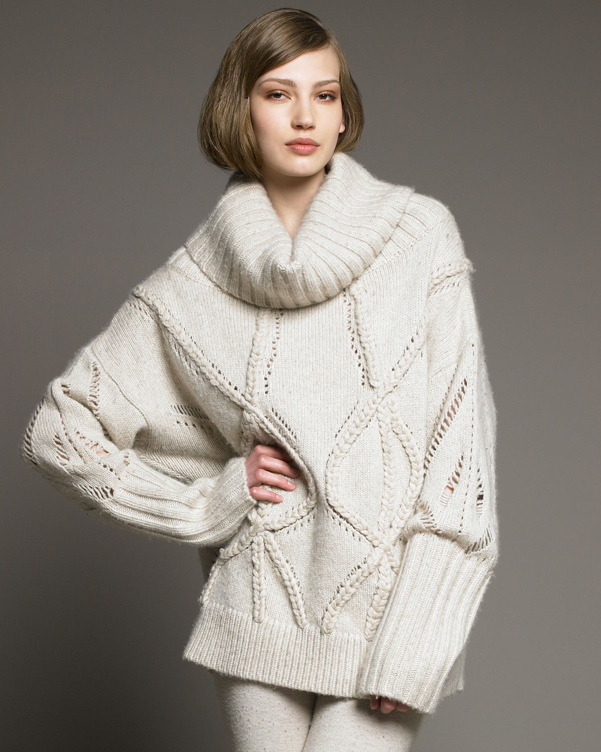 Donna Karan Chunky Cable Sweater in White (Natural) - Lyst
