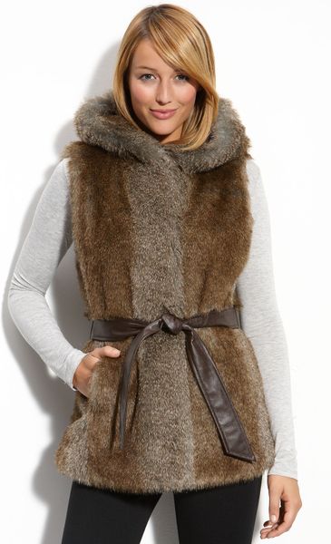 Kristen Blake Hooded Faux Fur Vest in Beige (natural rabbit) | Lyst
