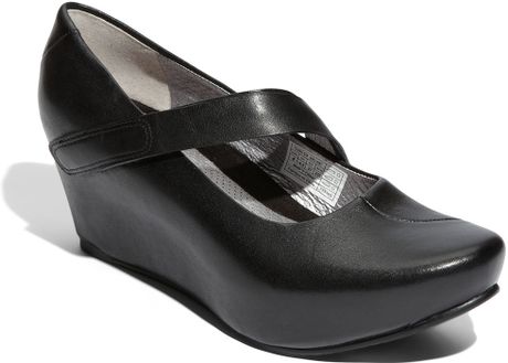 Tsubo Asmik Wedge Mary Jane in Black (black/metallic silver) | Lyst