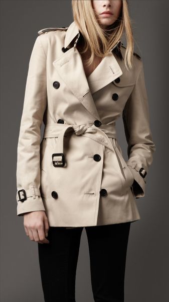 Burberry Short Cotton Trench Coat in Beige (trench) | Lyst