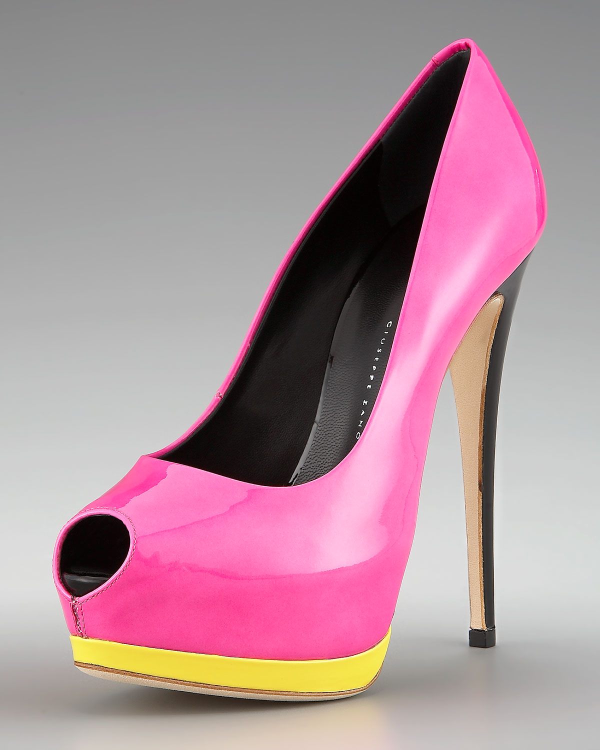 giuseppe zanotti pump
