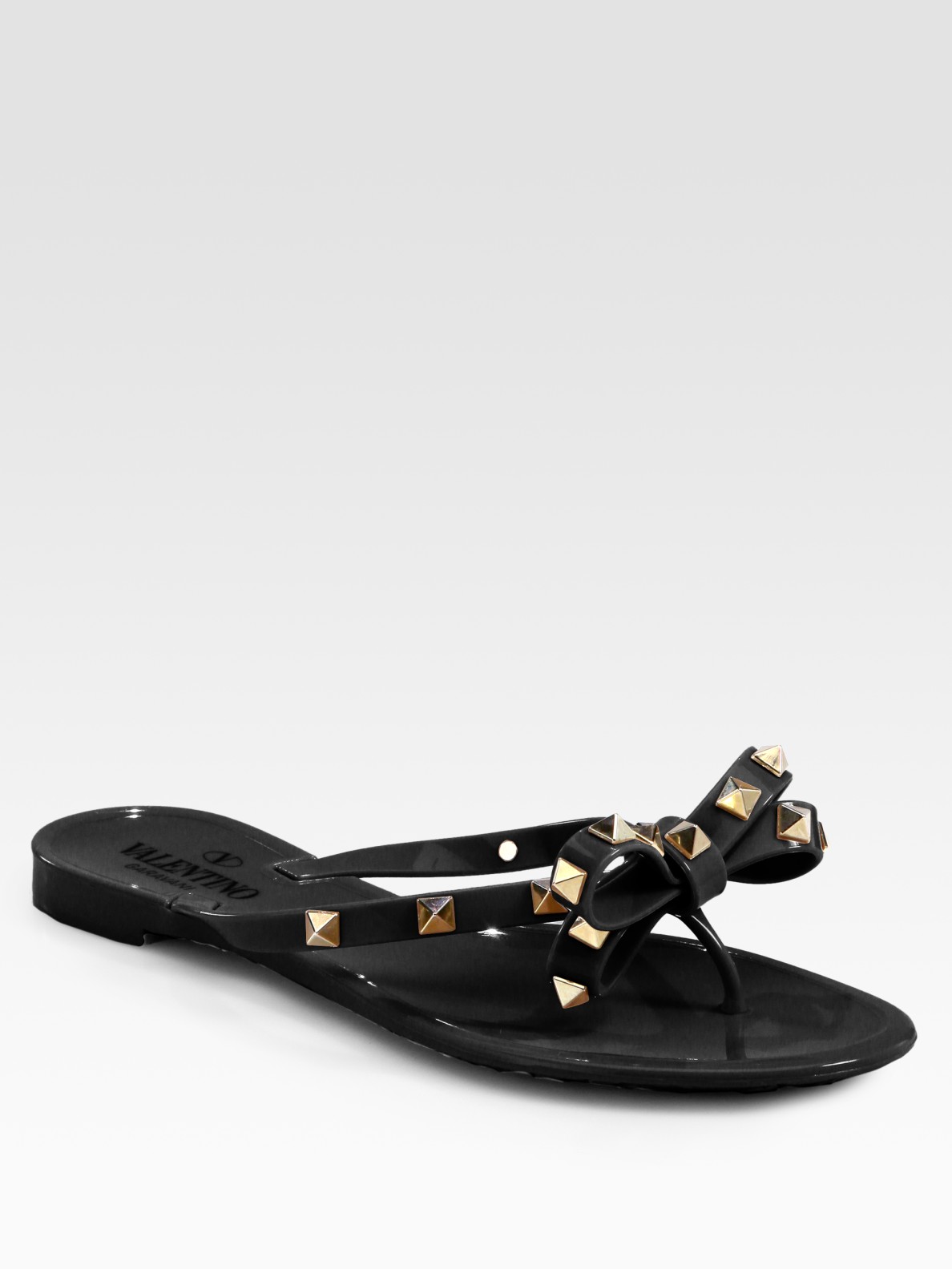 Valentino Rockstud Studded Thong Bow Jelly Flip Flops in Black - Lyst