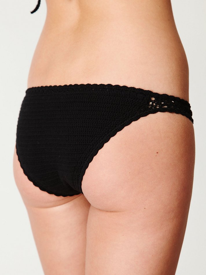 black crochet bikini bottoms