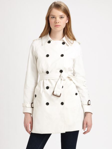 Hunter Cotton Twill Trenchcoat in White | Lyst