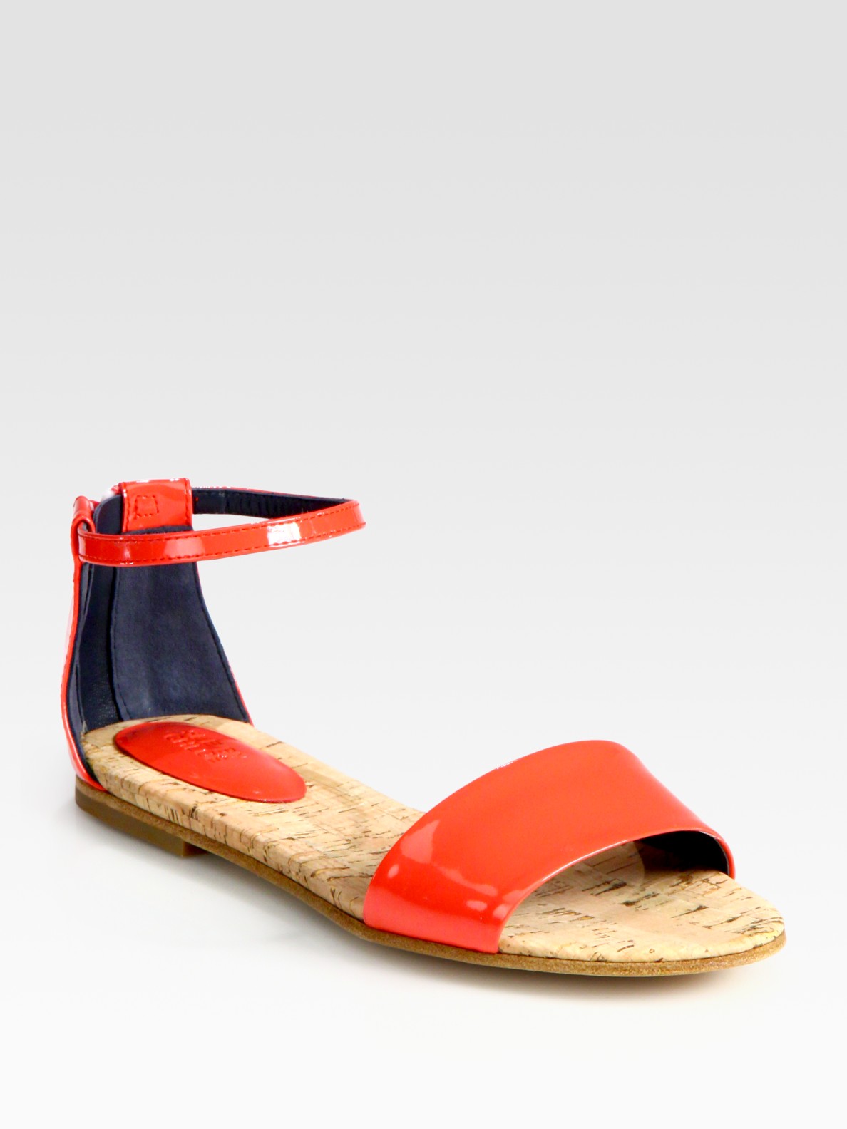 See By ChloÃ© Patent Leather Flat Sandals in Orange (Red) - Lyst