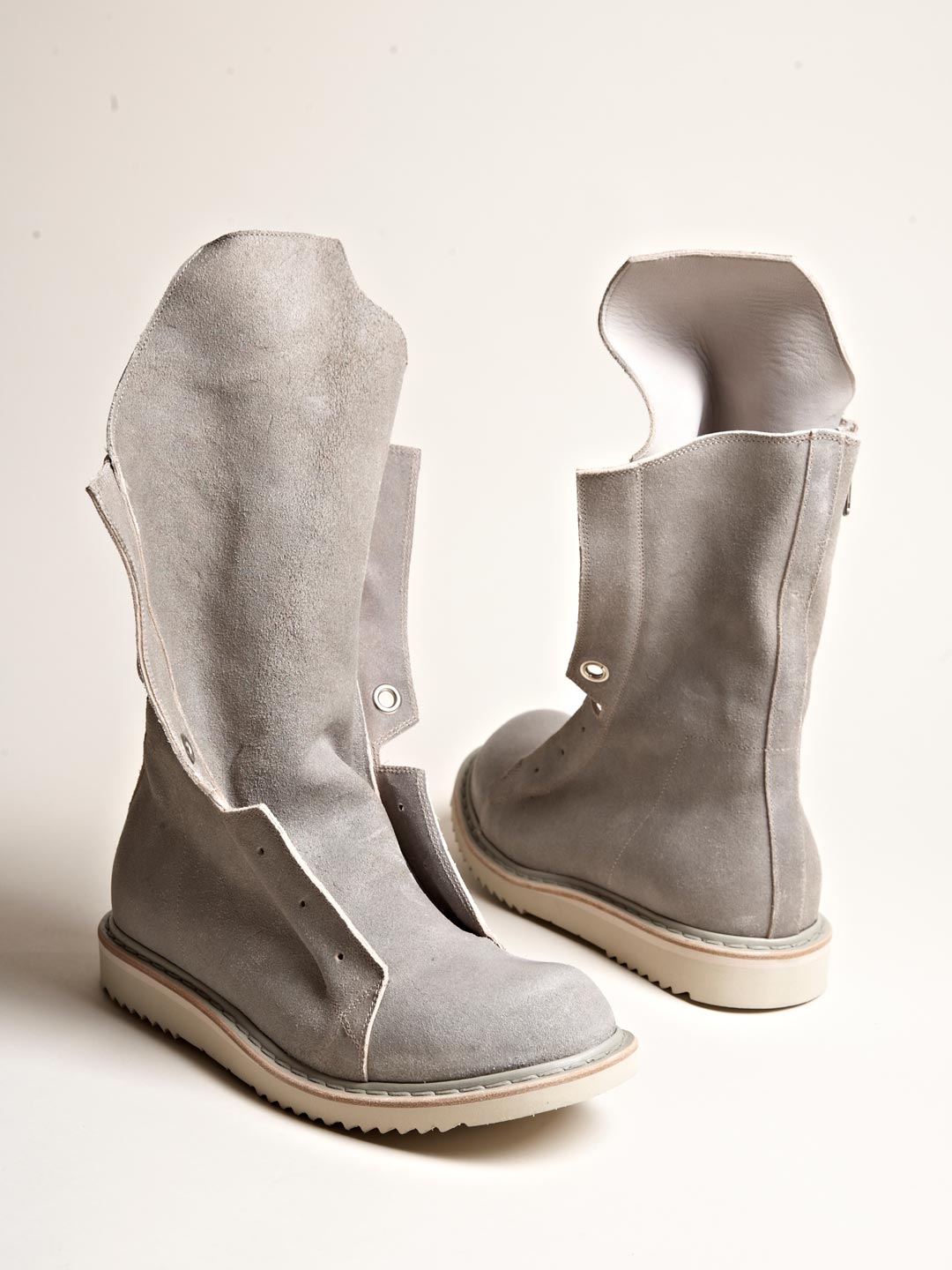 boots for desert hiking