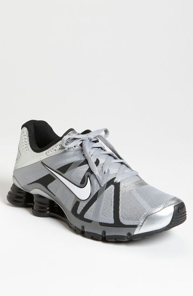 Nike Shox Roadster Sneakers in Silver for Men (metallic silver/ black ...