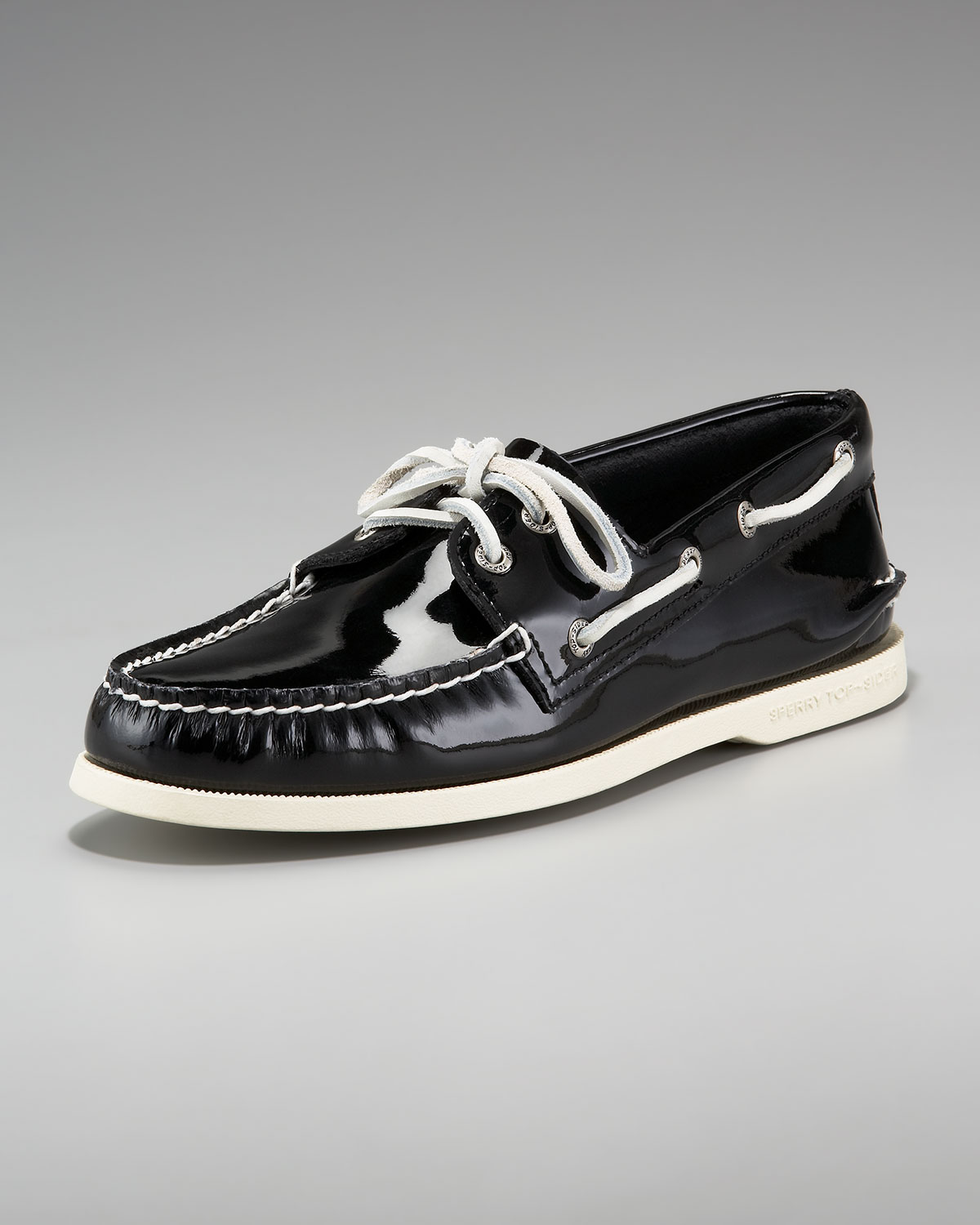 sperry patent leather
