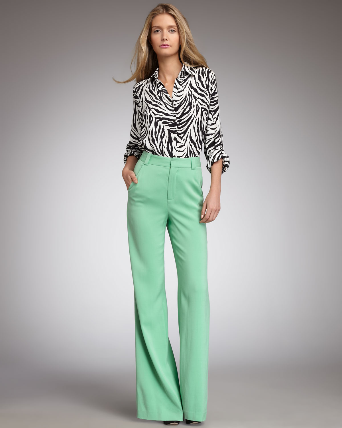 alice and olivia green pants