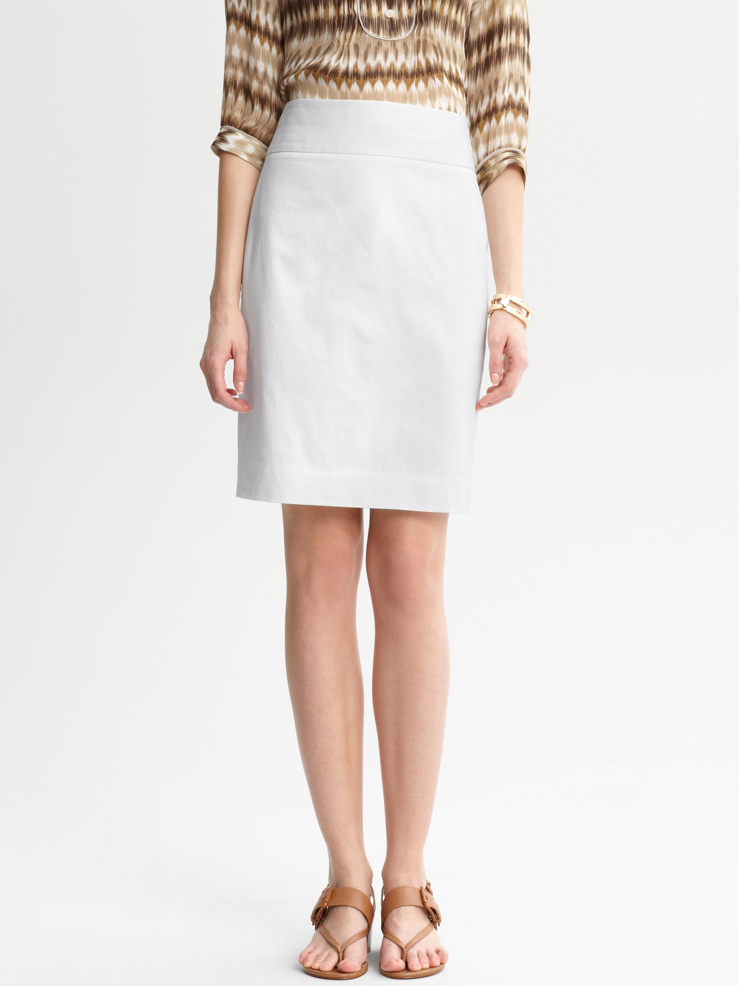 Banana Republic Sateen Pencil Skirt in 