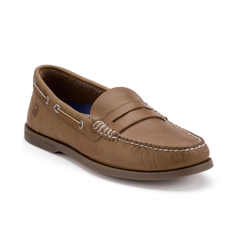 sperry pilot loafer