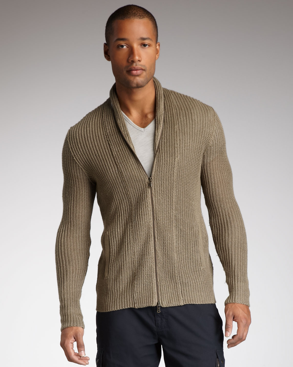 sweater with collar and zipper