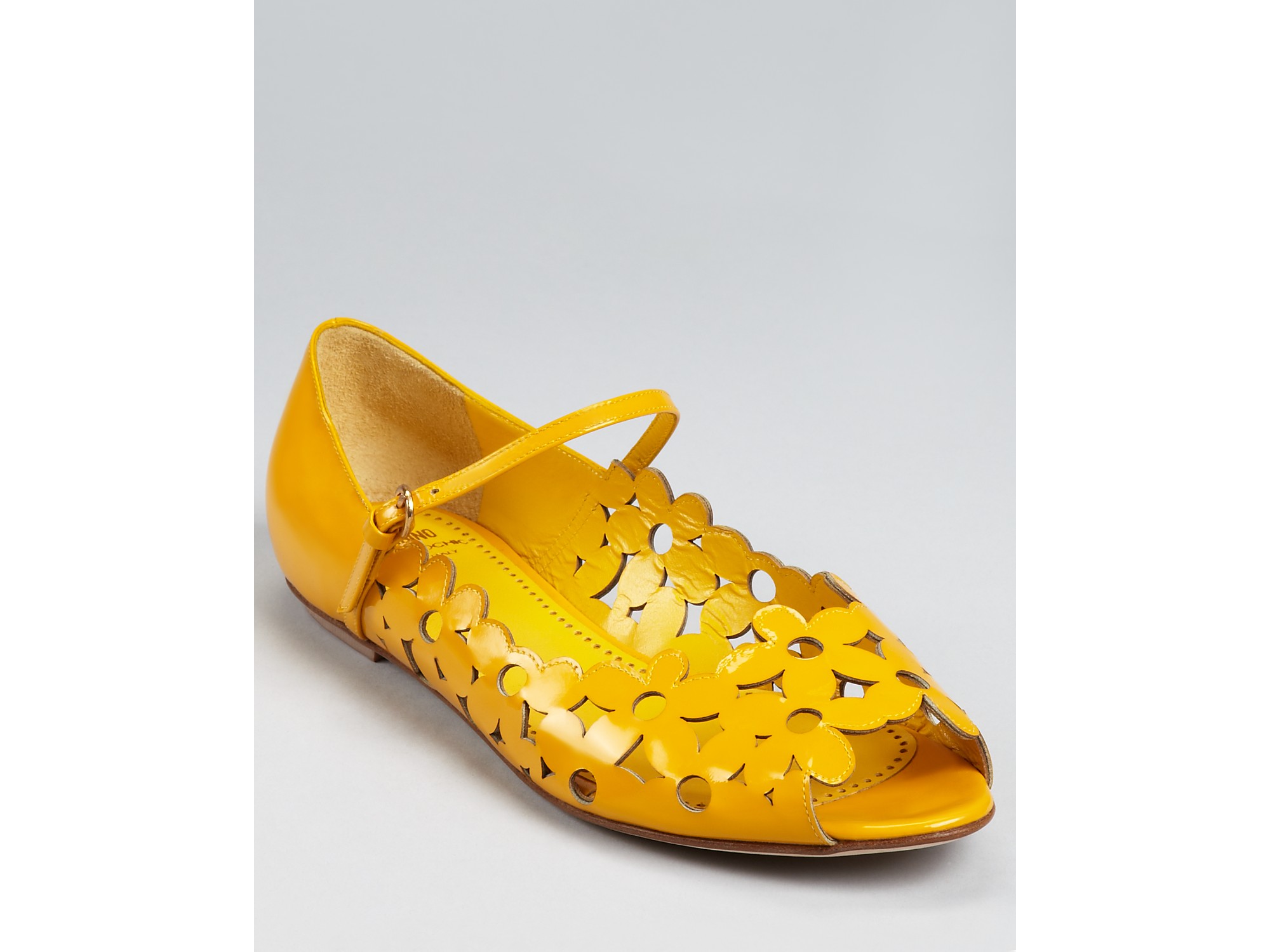 cheap yellow flats