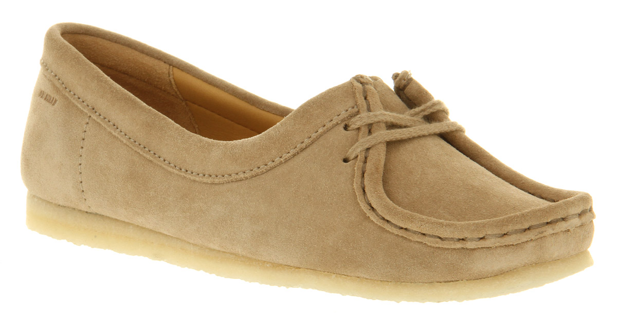 clarks wallabees women's sand suede