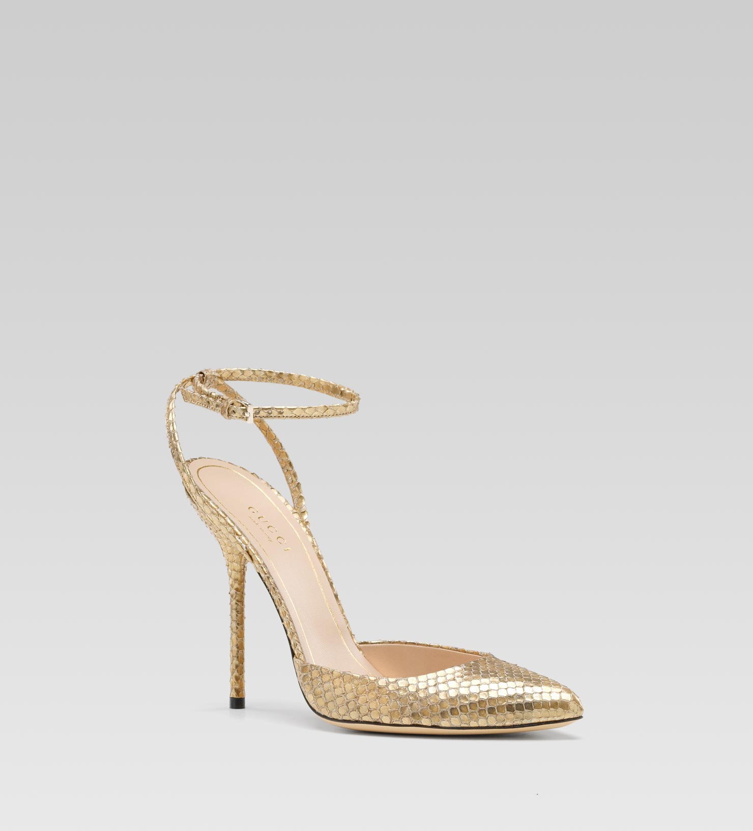 gucci pointed heels