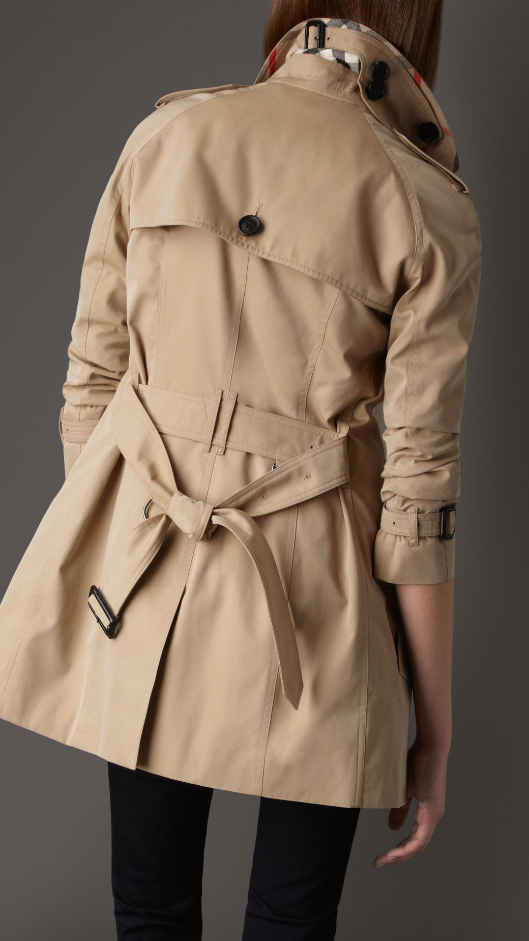 Burberry Short Cotton Gabardine Raglan Trench Coat in Natural | Lyst