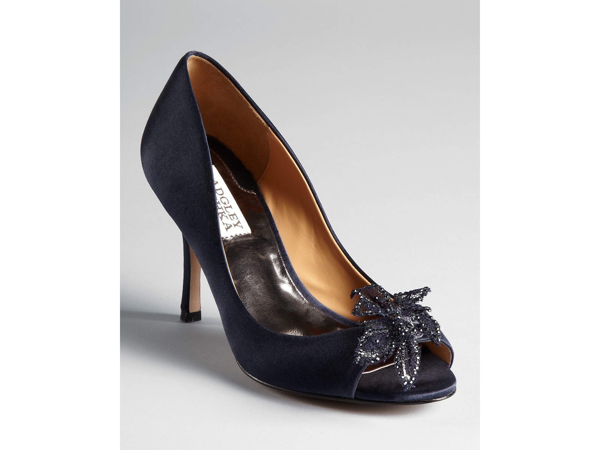 badgley mischka blue pumps