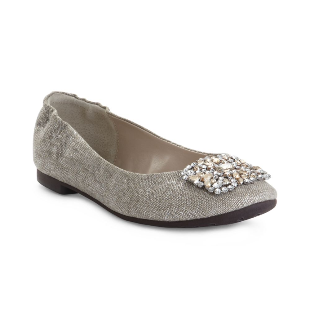 adrienne vittadini flats