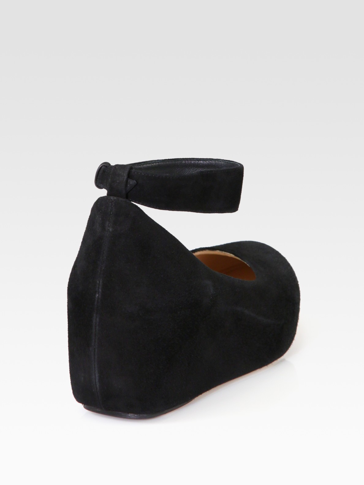 Chloé Suede Ankle Strap Wedge Pumps in Black | Lyst