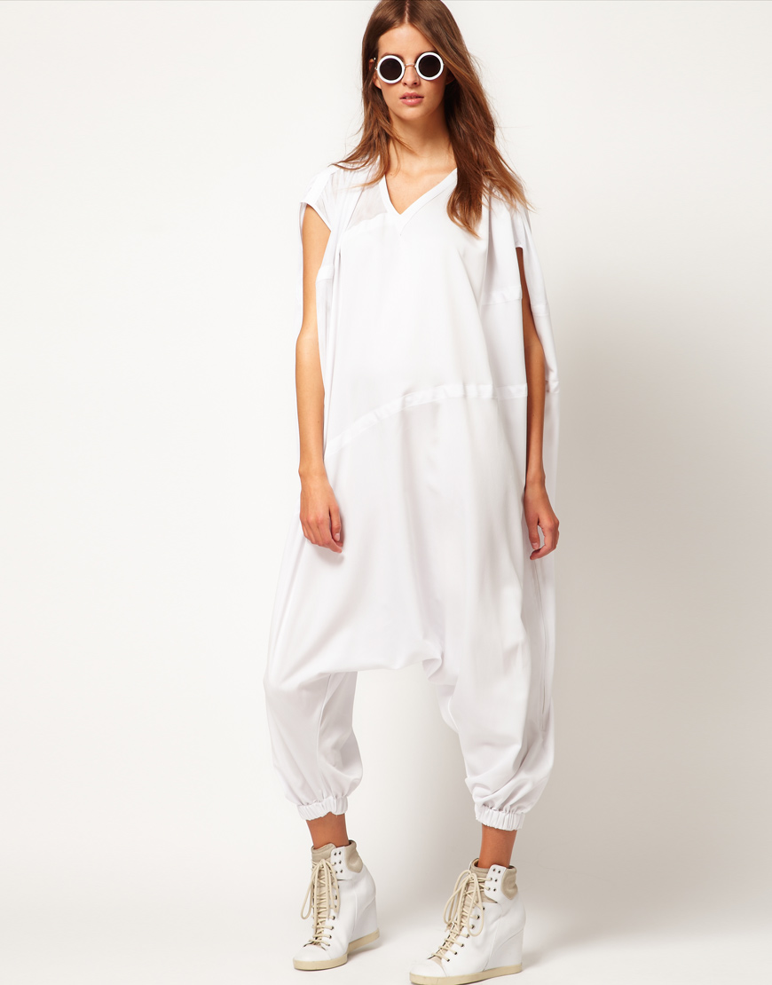 oversized jumpsuit