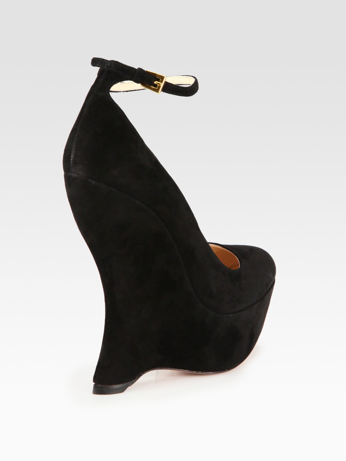 wedge pump with strap