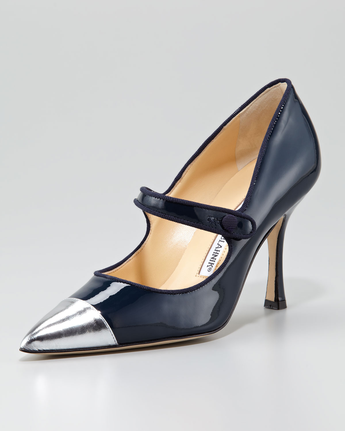 manolo blahnik mary jane heels