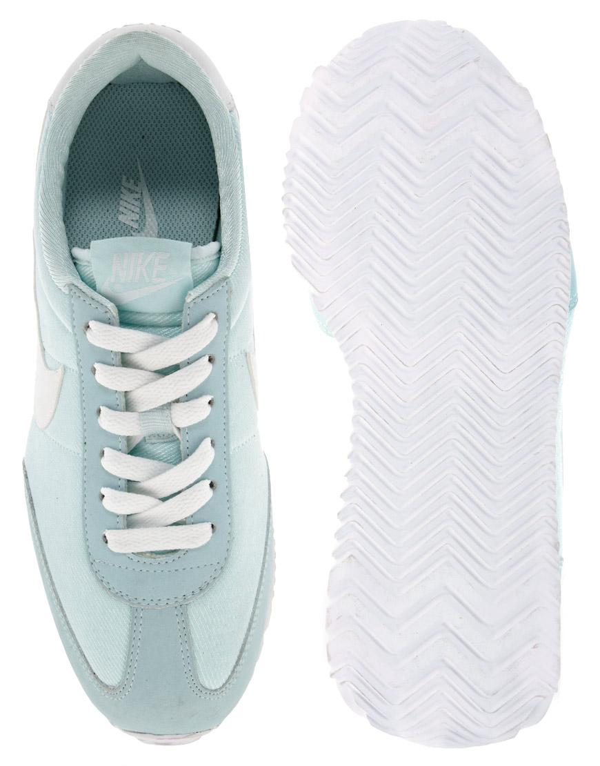 nike mint trainers