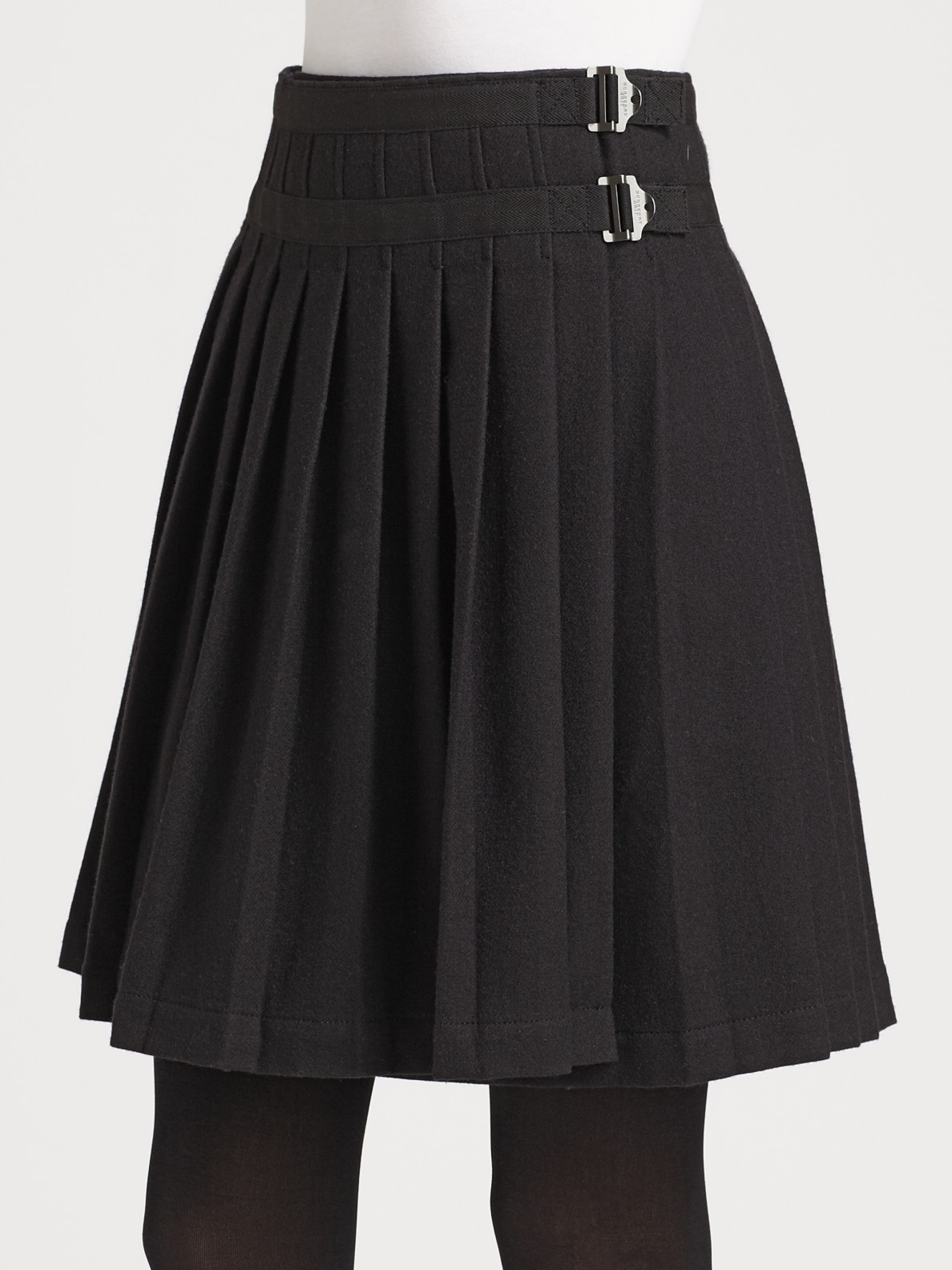 Burberry Brit Pleated Kilt Skirt in Black | Lyst