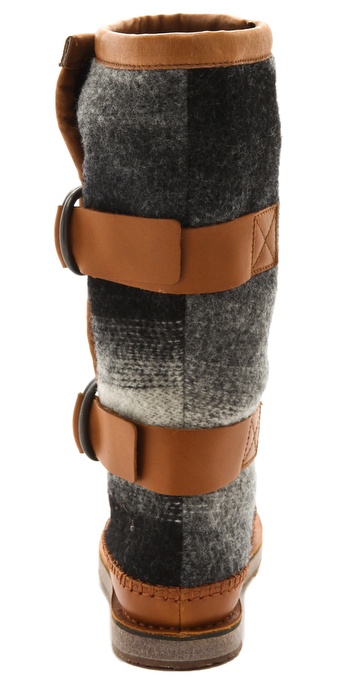 sorel chipahko blanket boots