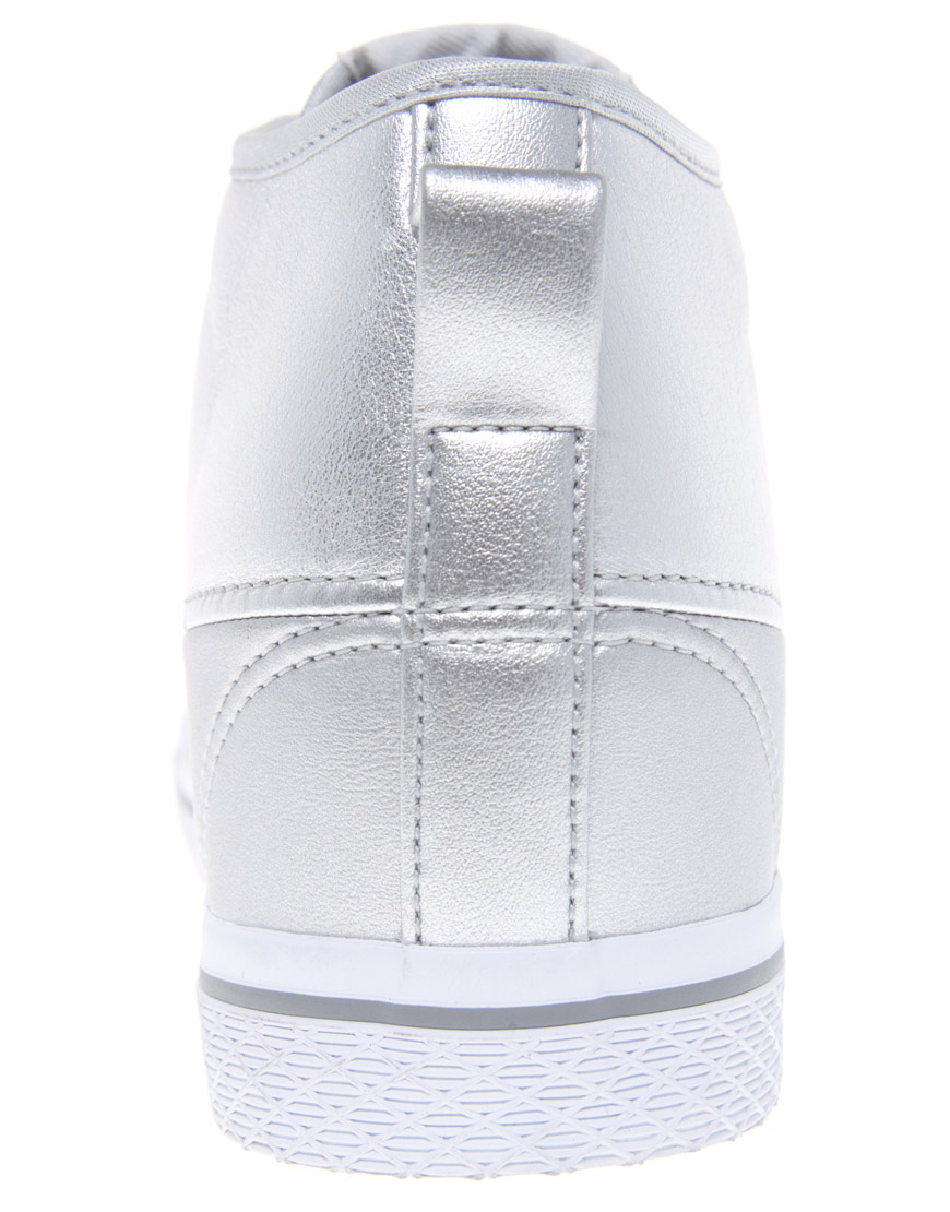 adidas with silver bottom