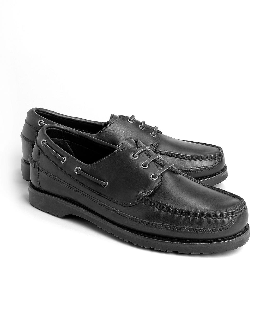 lug sole boat shoes