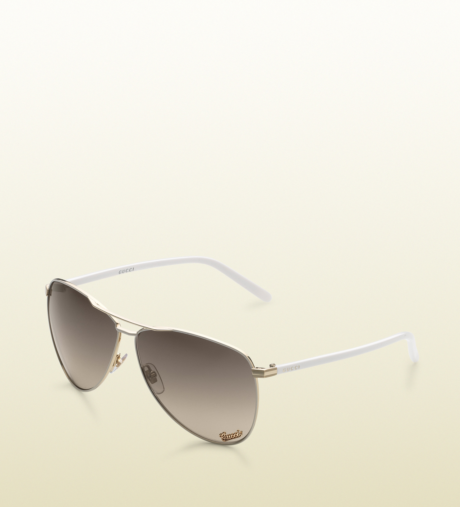 gucci sunglasses with logo on lens
