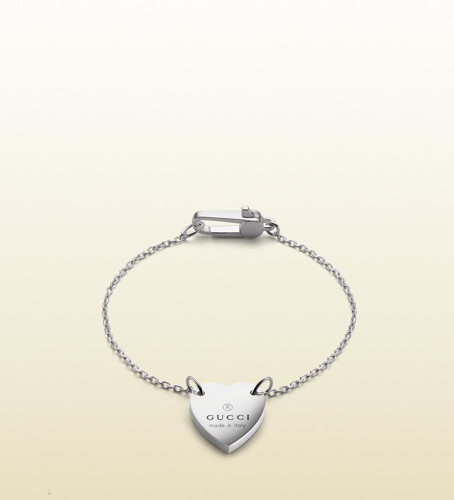 gucci bracelet with trademark heart