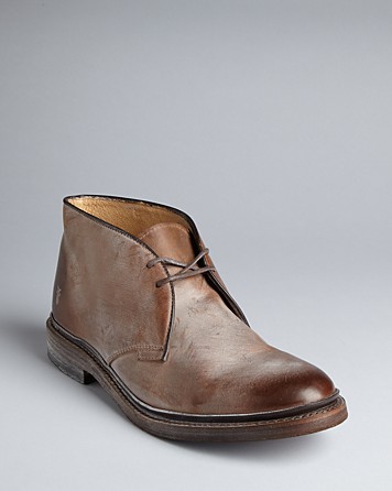 Frye James Chukka Boots in Tan (Brown 