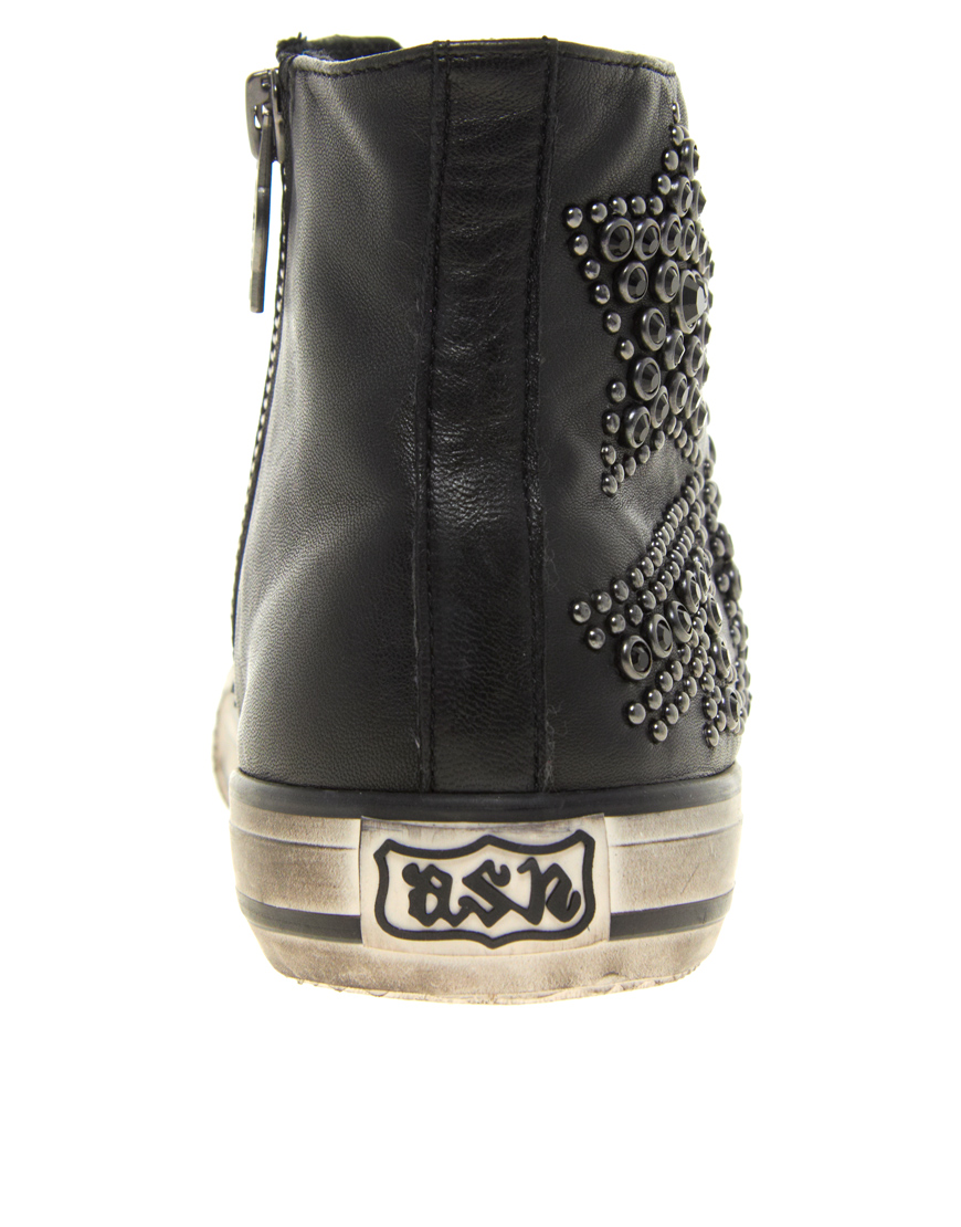 low heel pointed sock boots