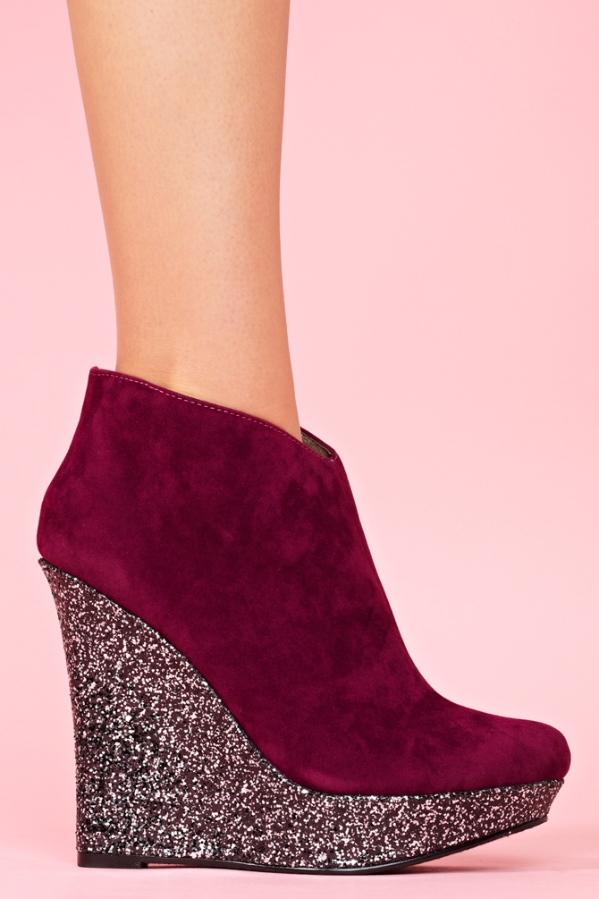 wine wedge boots