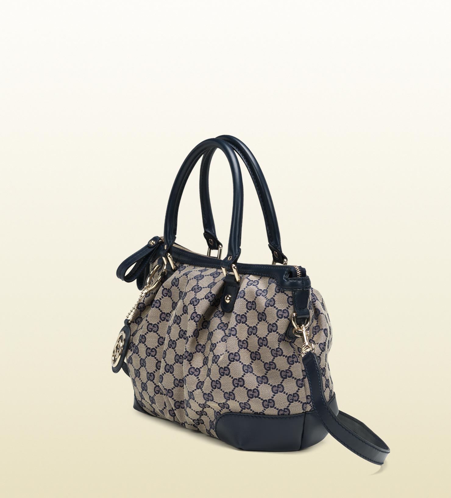 Gucci Sukey Original GG Canvas Top Handle Bag in Beige (Blue) Lyst