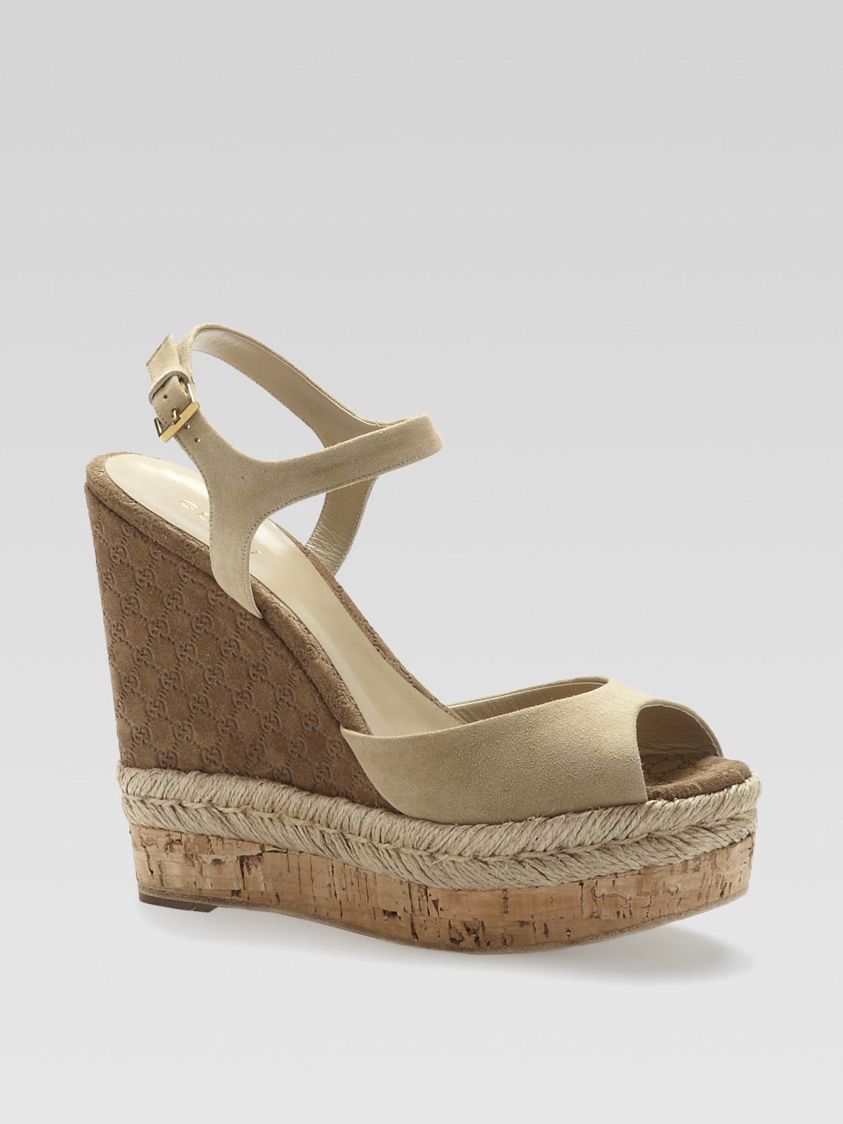 Gucci Hollie Suede Cork Wedge Sandals in Cream (Natural) - Lyst