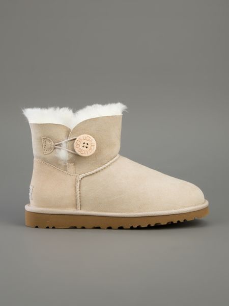 nude uggs