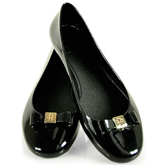 black jelly ballet flats
